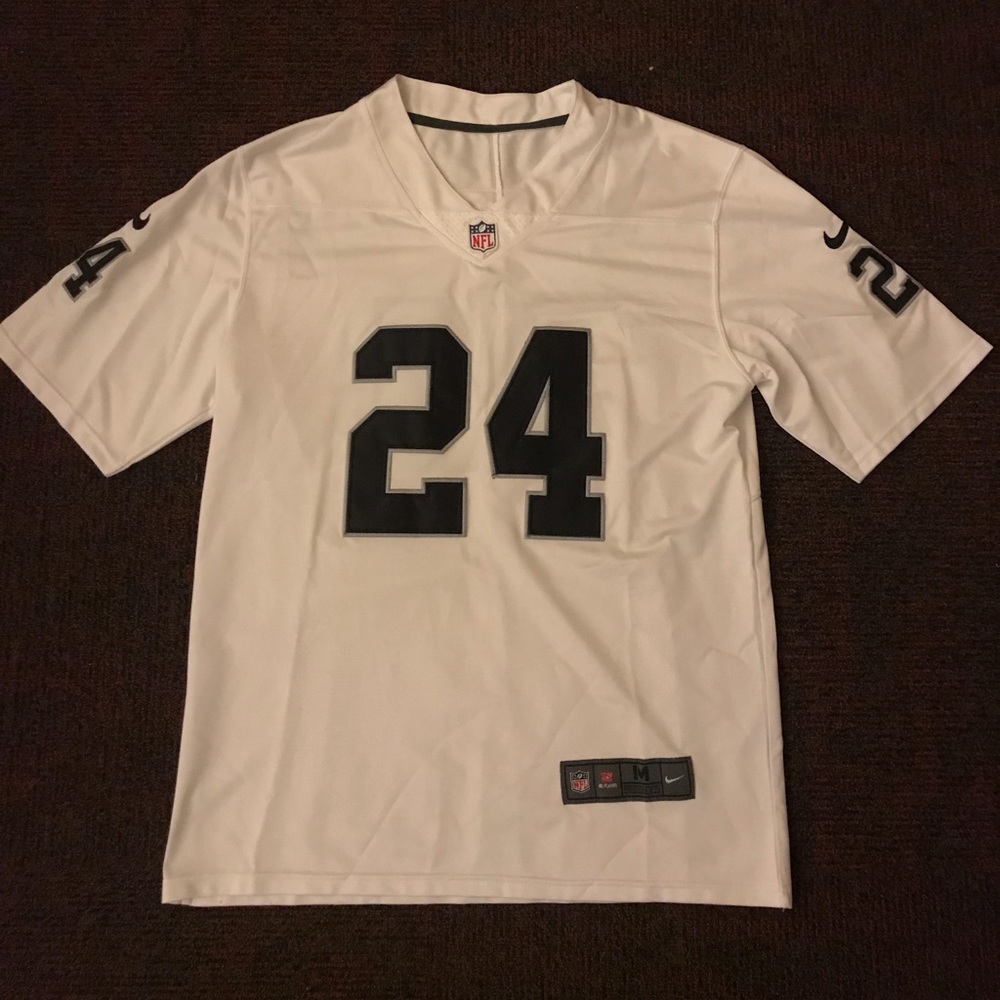 MarShawn Lynch raiders jersey